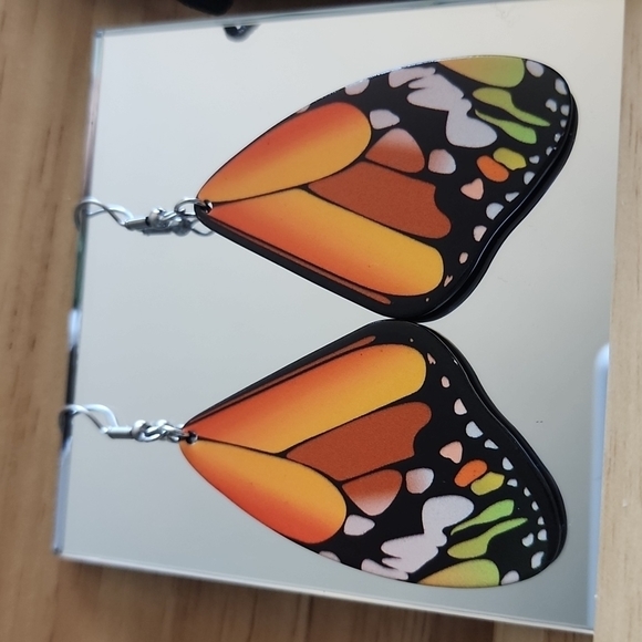 Fashion Jewelry Orange and Black Butterfly Earrings - Picture 2 of 4